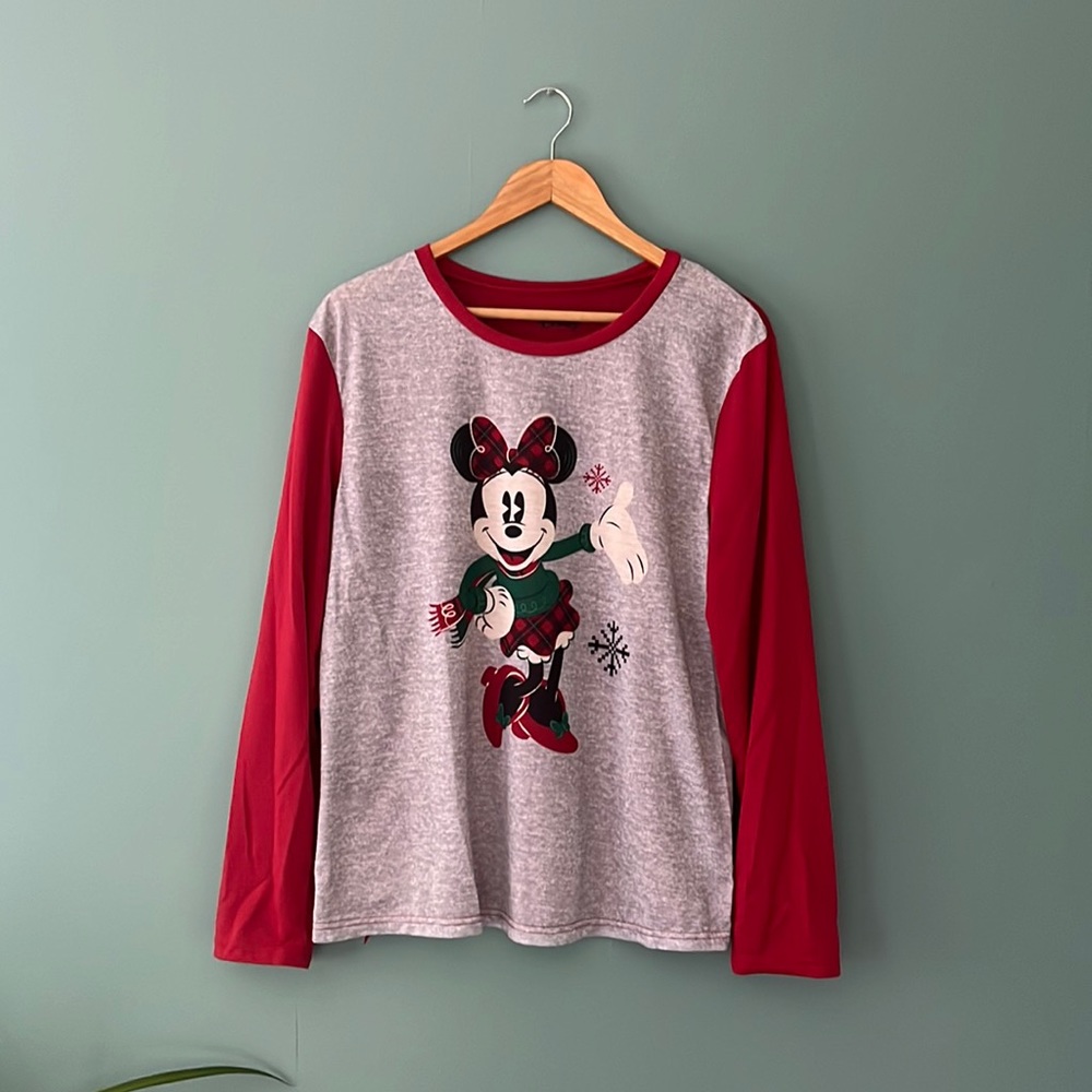 Christmas Pajamas: Disney Minnie Mouse Holiday Pajama Set